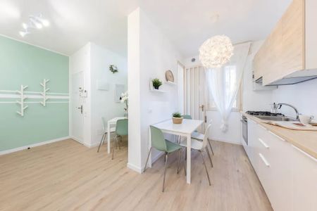 Via Federico Cordenons, Padova, Veneto 35128 - Photo 4