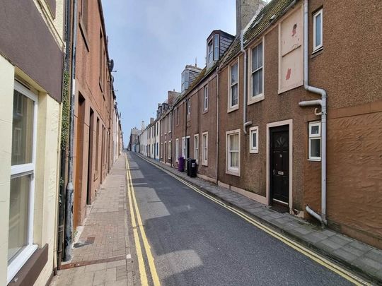 2 bedroom maisonette to rent - Photo 1
