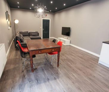 4 bedroom semi-detached house to rent - Photo 1