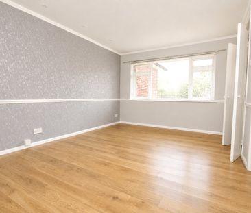 Croydon Road, London, SE20 7UB - Photo 1