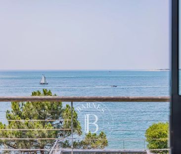 VILLA « BLACK » EN PREMIÈRE LIGNE AU PYLA-SUR-MER, AVEC 5 CHAMBRES,... - Photo 1