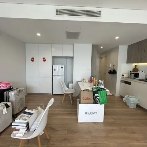 1 bed 1 bath - Photo 1