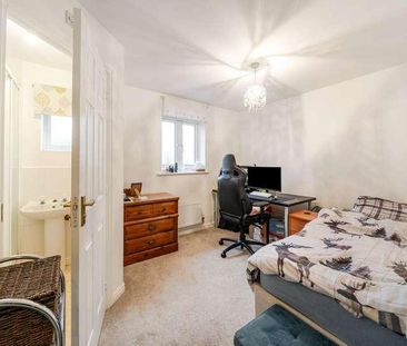 Persimmon Gardens, Cheltenham, Gloucestershire, GL51 - Photo 4