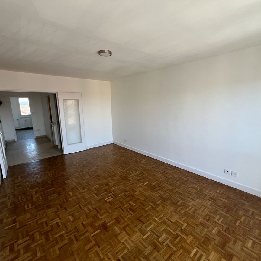 Location Appartement 2 pièces 56m² - Photo 1