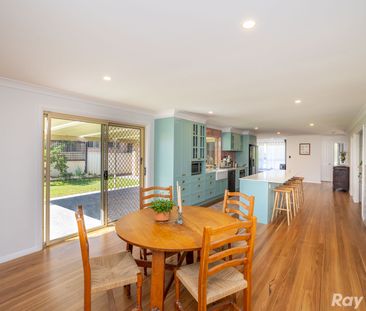 BEAUTIFULLY DESIGNED 3 BEDROOM HOME!! - Photo 3