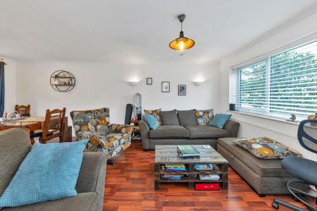 3 bedroom semi-detached house to rent - Photo 4