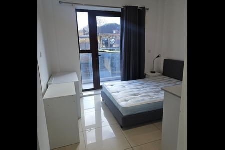 2 Bed Flat, Old Street, EC1V - Photo 3