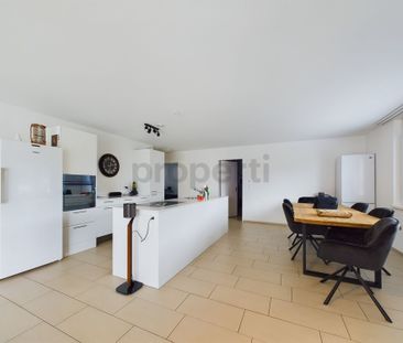 Moderne 3.5-Zimmer Wohnung in Weiach - Photo 3