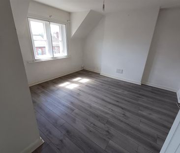 White Lion, Cowbridge Road West, Cardiff - Photo 3