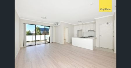 Renovated 2bed in a convenient location - Photo 3