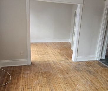 For Lease - 985 Main Street Unit# 6, Hamilton, Ontario - Photo 5