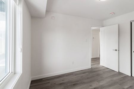 294 Somerset Street East - 402 - Photo 2