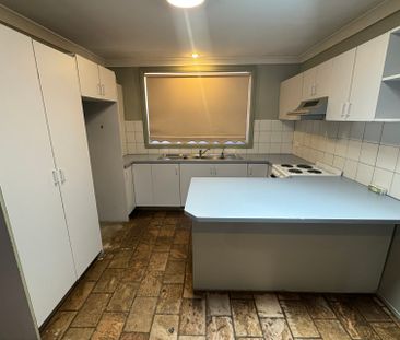 View Saturday at 10am - 10.20am - Photo 2