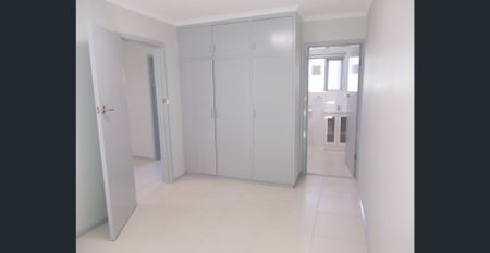 Stylish 1-Bedroom Apartment in Prime Caulfield North Location - Photo 3