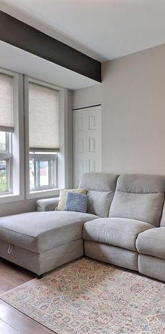 Image Page Voir l'annonce Grand et lumineux 3 1/2 Limoilou Grand et lumineux 3 1/2 Limoilou 1 250,00 $ 1 févr. Expire dans: 60 jours - Photo 1