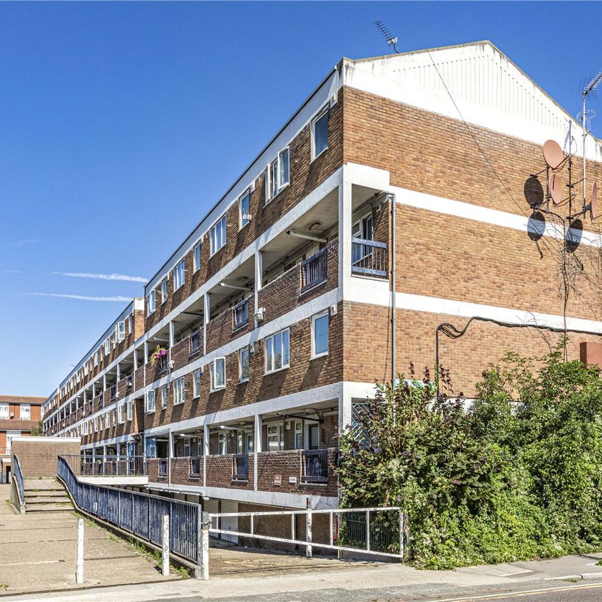 Kedleston Court, 70 Redwald Road, Hackney, London, E5 0JL - Photo 1