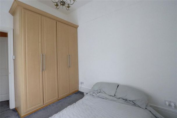 3 bedroom flat to rent - Photo 1