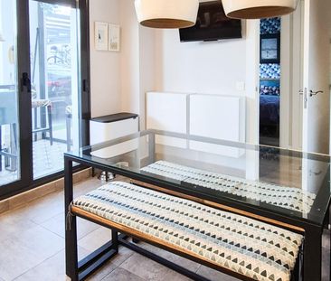 Jardín privado, diseño y luz | Chalet de esquina único en Boadilla - Photo 4