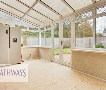 4 bedroom detached house to rent - Photo 5