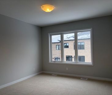 For Lease - 9 Harvey Bunker Crescent, Markham, Ontario - Photo 3