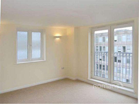 Farnborough Road, Farnborough, GU14 - Photo 1