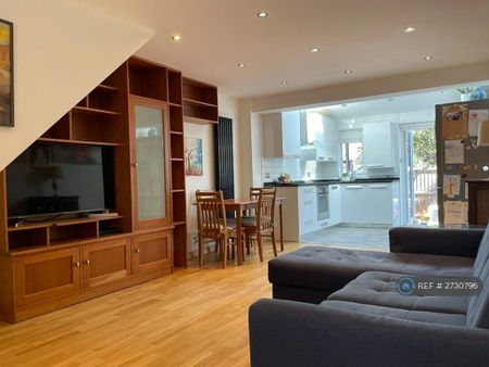 3 bedroom terraced house to rent - Photo 3