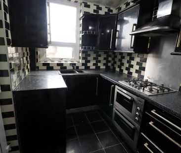 2 Bedroom Mid Terraced House To Rent - Photo 6