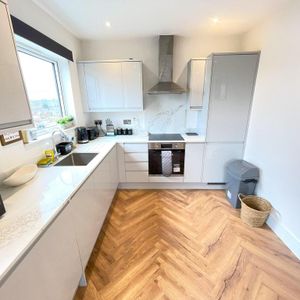 2 bedroom serviced apartment to rent - Photo 2