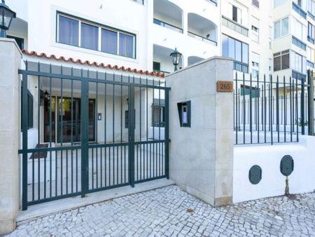 2 bedroom luxury Apartment for rent in Cascais e Estoril, Cascais, Lisbon - Photo 3