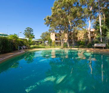 Unit in Bay Parklands - 150m to Little Beach!! - Photo 1