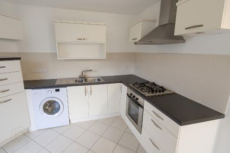 8 Lady Wallace Avenue, Lisburn, BT28 3QR - Photo 3