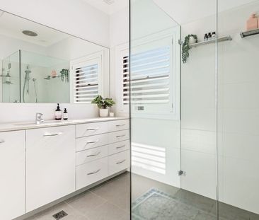 Stylish Living with Unmatched Convenience - Photo 6