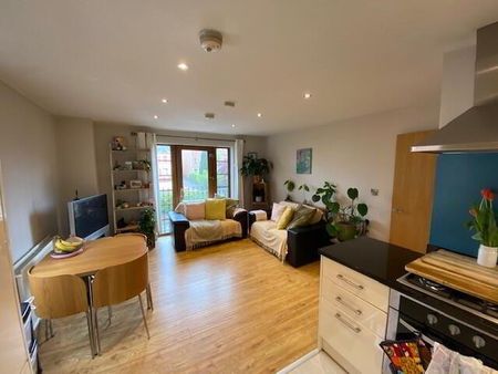 22 Upper Lisburn Road, Belfast, BT10 0AA - Photo 2
