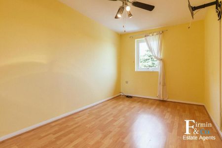 3 bedroom end of terrace house to rent - Photo 3