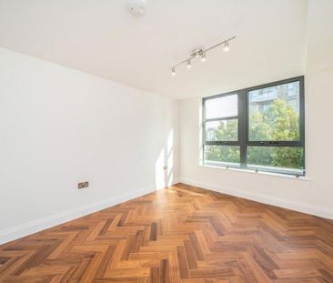 3 bedroom flat to rent - Photo 1