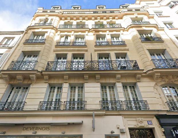 location Appartement T5 DE 102m² À PARIS 16 - Photo 1
