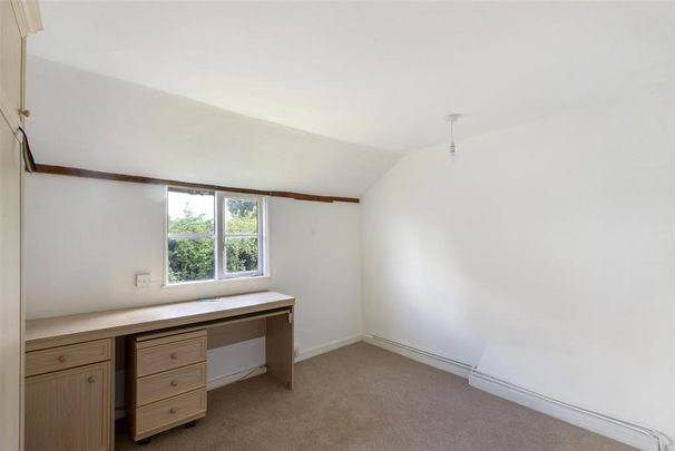 4 bedroom detached house to rent - Photo 1