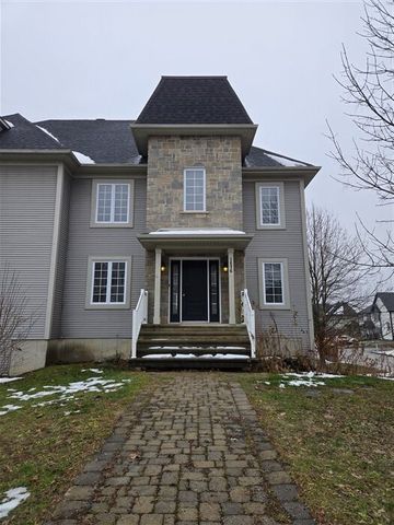 1676 rue Morand, secteur Rock-Forest - Photo 2