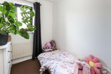 2 bedroom terraced house to rent - Photo 3