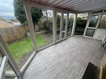 3 bedroom link detached house to rent - Photo 2