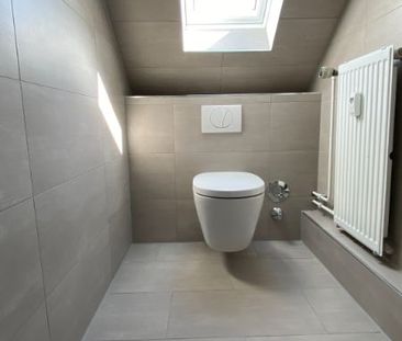 *** Sanierte 2-Zi.-Wohnung zzgl. Mansarde in grüner Lage! *** - Photo 5