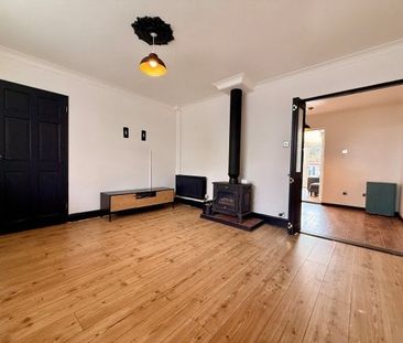 Colesbourne Road, Portsmouth - Photo 2