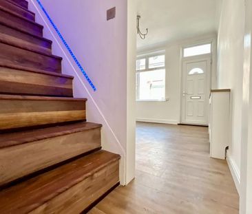 2 bedroom House To Let - Photo 3