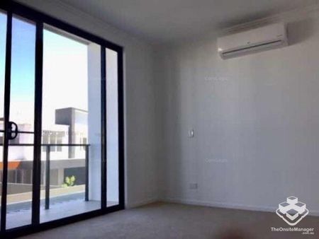 Townhouse Rental Property, Robina QLD - Photo 2