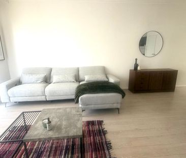 Easy Living in a Prime Merrylands Location - Photo 3