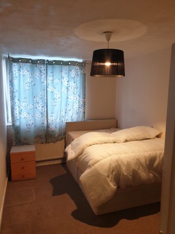 Nice room; fine appartment in perfect suburb location - Foto 5