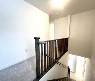 For Lease - 518 Hudson Crescent, Midland, Ontario - Photo 2