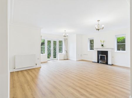 The Grange, 74 Packhorse Road, Gerrards Cross,SL9 - Photo 5