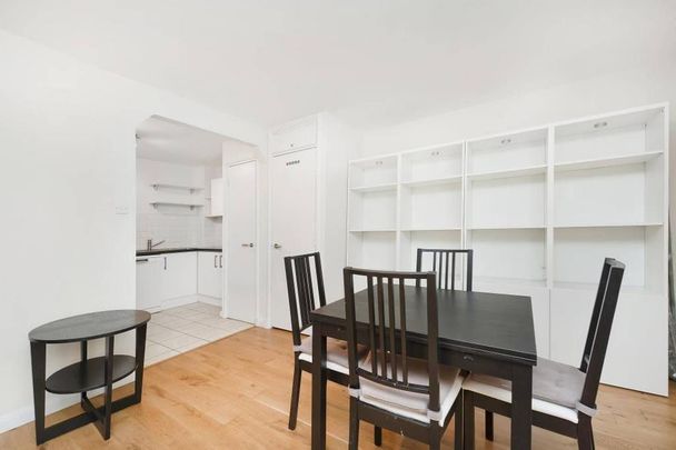 1 bedroom flat to rent - Photo 1