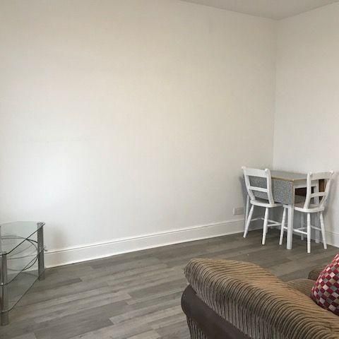 3 bedroom house share to rent - Photo 1